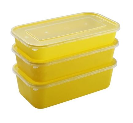 子供は黄色い長方形の使い捨て可能なお弁当箱の食品容器の包装に教育する