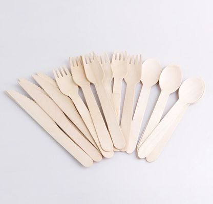 堅くよく使い捨て可能な16cm組の木製のナイフおよびフォークおよびスプーンの食事用器具類セット