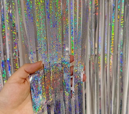 装飾用レーザーシルバー レインシルク ドアカーテン 1x2m 結婚式 バースデーパーティー 双面テープ