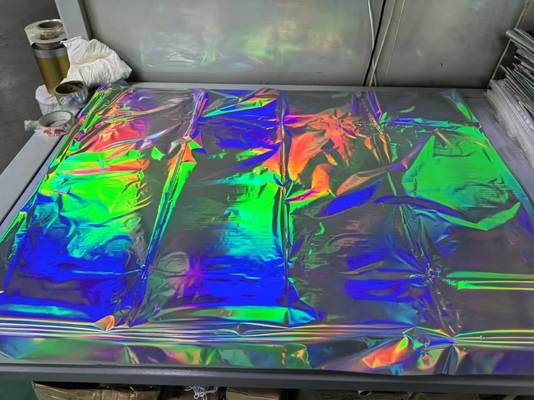 18umホログラムBoppカラーグリッターフィルム,横向ライト柱薬剤包装用BOPPフィルム